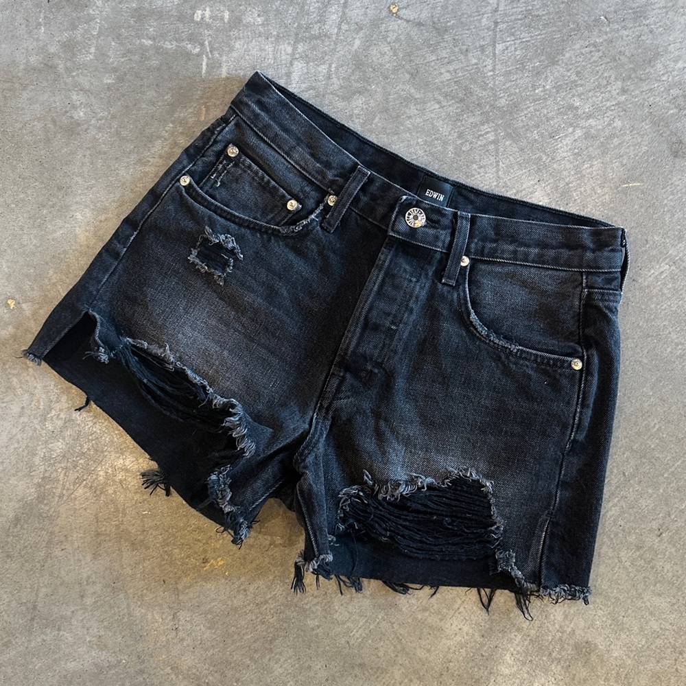 EDWIN cai 4” shorts size 26